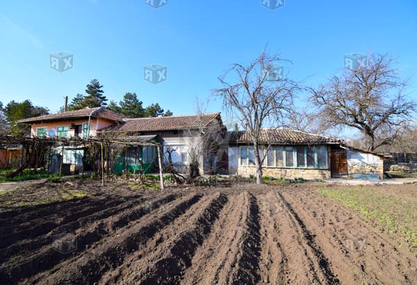 Image No.1-3 Bed House for sale