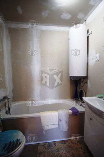 Image No.13-2 Bed House for sale