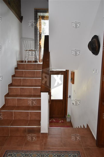 Image No.19-3 Bed House for sale