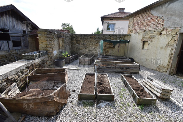 Image No.39-3 Bed House for sale