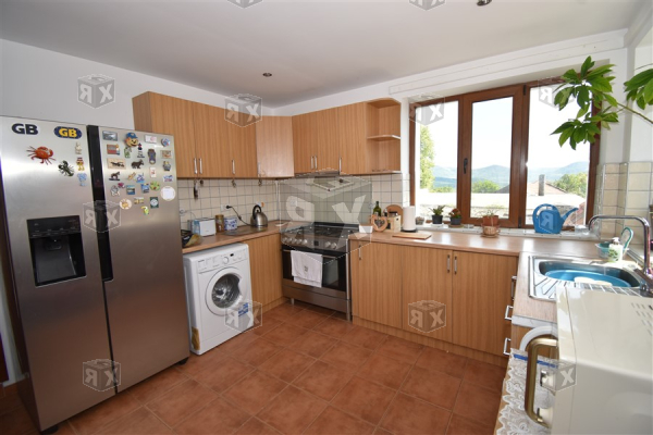 Image No.8-3 Bed House for sale