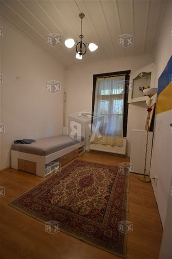 Image No.7-5 Bed House for sale