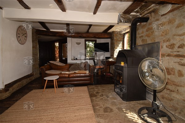 Image No.10-3 Bed House for sale