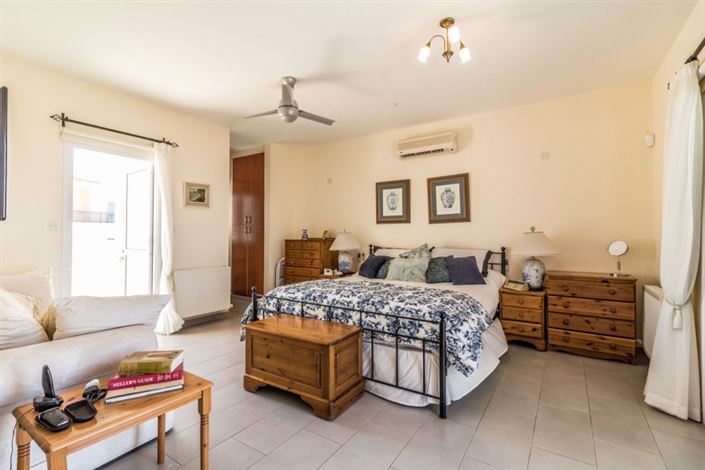 Image No.14-5 Bed Villa for sale