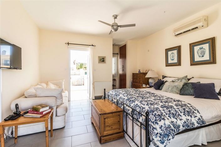 Image No.15-5 Bed Villa for sale