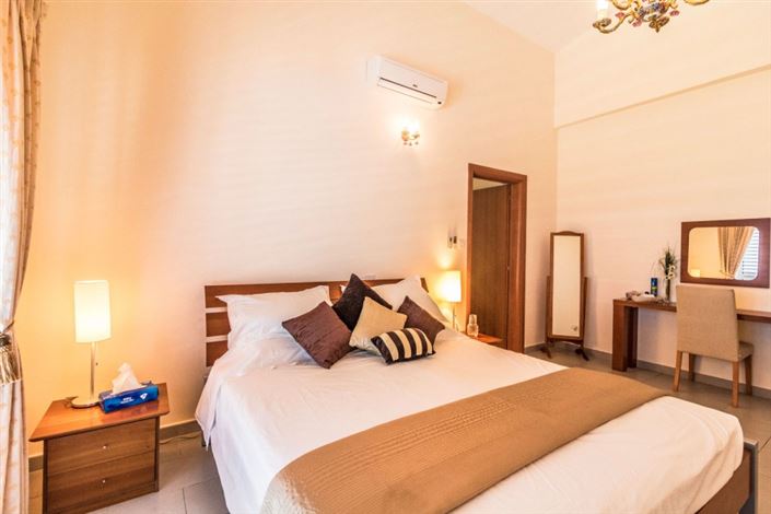 Image No.18-5 Bed Villa for sale