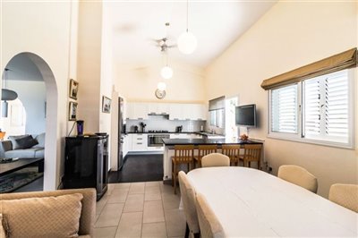 Detached Villa For Sale  in  Neo Chorio