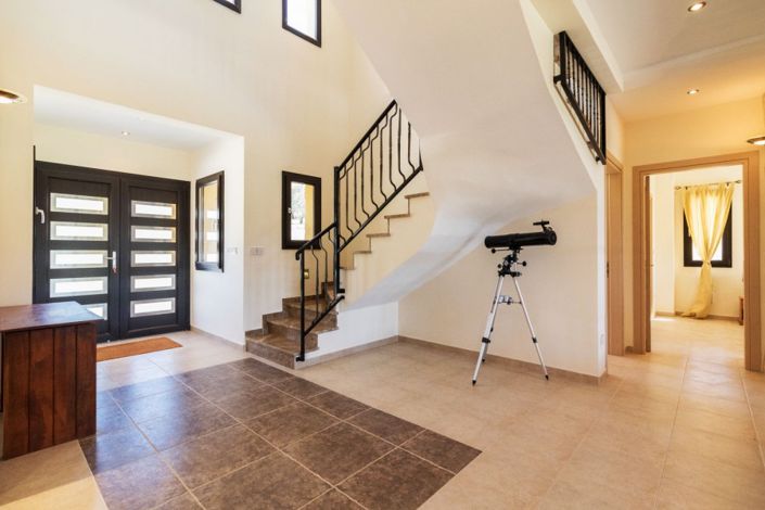 Image No.5-5 Bed Villa for sale