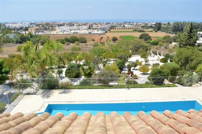 Image No.11-7 Bed Villa for sale