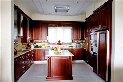 Detached Villa For Sale  in  Empa