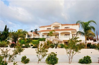 Detached Villa For Sale  in  Empa