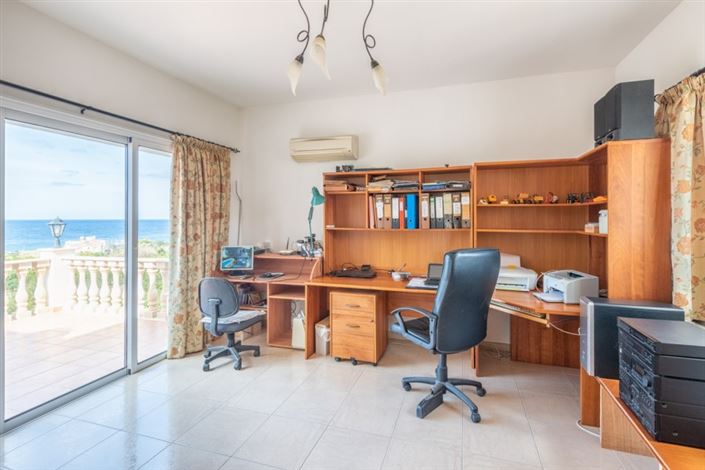 Image No.17-4 Bed Villa for sale