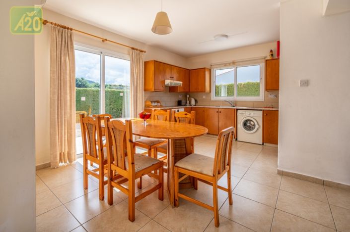 Image No.10-3 Bed Villa for sale