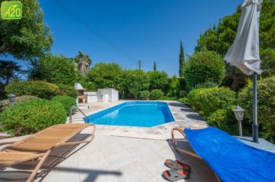 Detached Villa For Sale  in  Neo Chorio