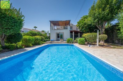 Detached Villa For Sale  in  Neo Chorio