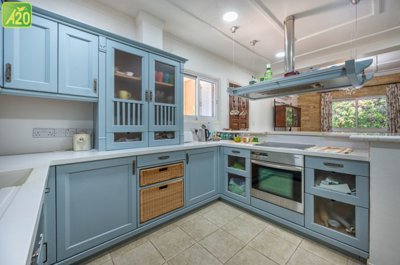 Detached Villa For Sale  in  Neo Chorio
