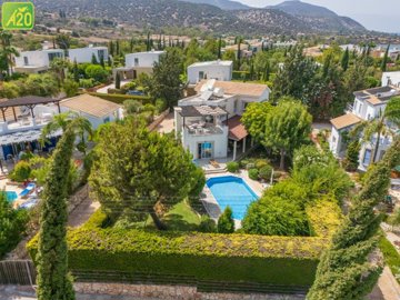 Detached Villa For Sale  in  Neo Chorio