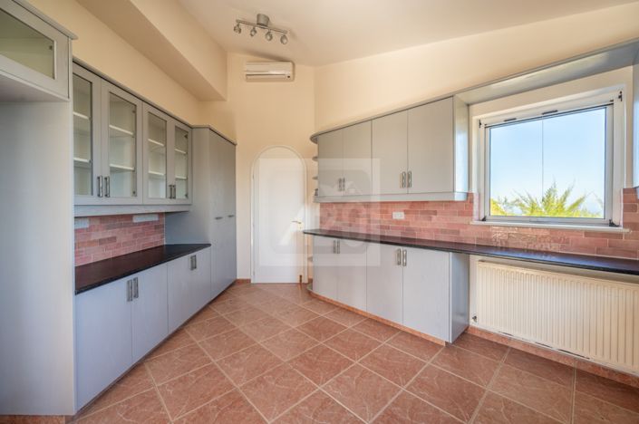 Image No.18-4 Bed Villa for sale