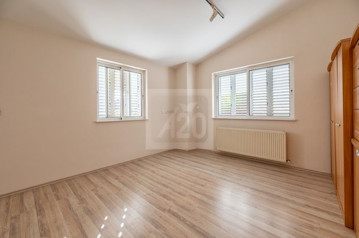 Image No.23-4 Bed Villa for sale