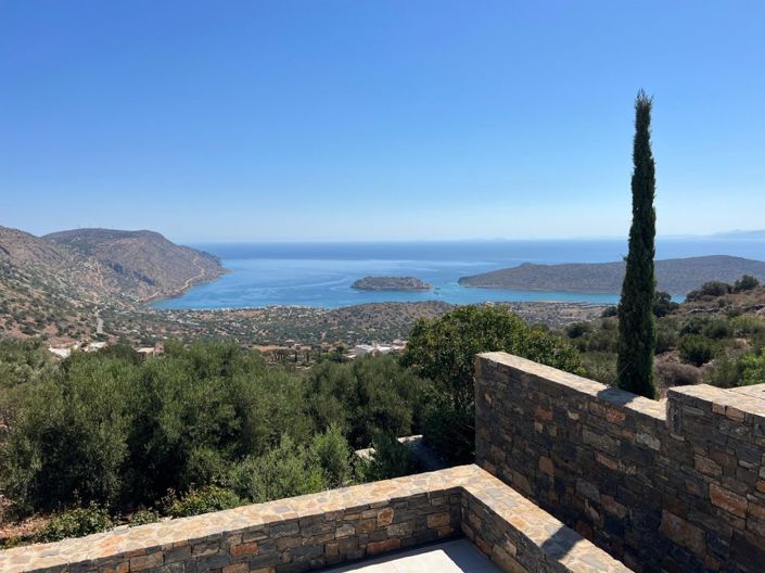 Image No.1-6 Bed Villa for sale