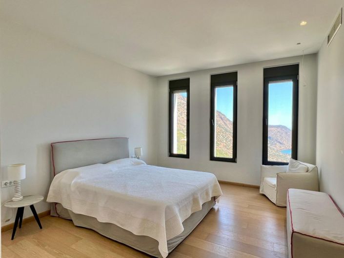 Image No.22-6 Bed Villa for sale