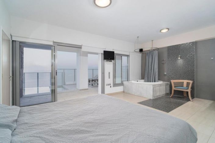 Image No.7-4 Bed Villa for sale