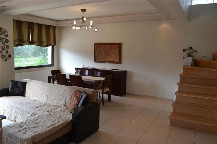 Image No.8-4 Bed House for sale