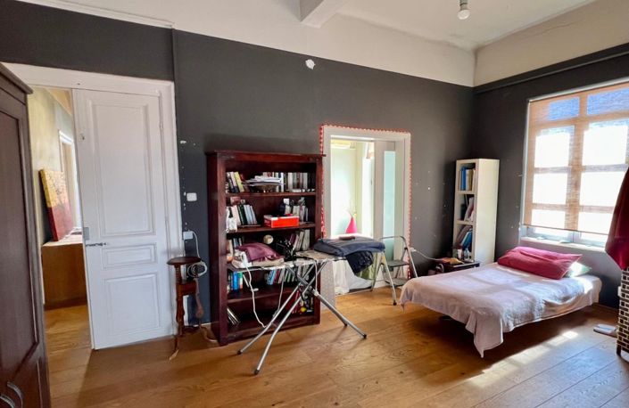 Image No.17-5 Bed House for sale