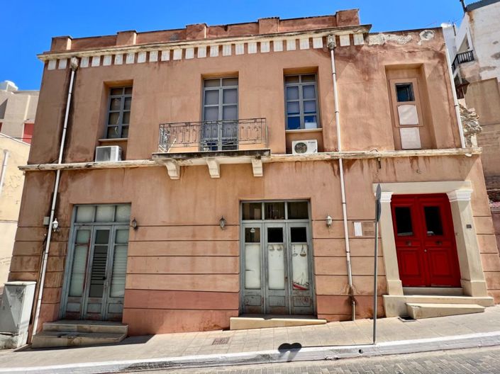 Image No.2-5 Bed House for sale