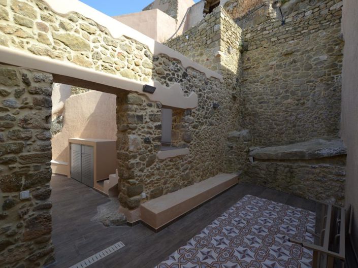 Image No.20-2 Bed House for sale