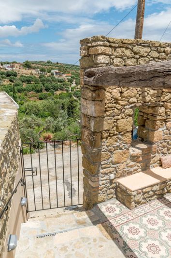 Image No.21-2 Bed House for sale