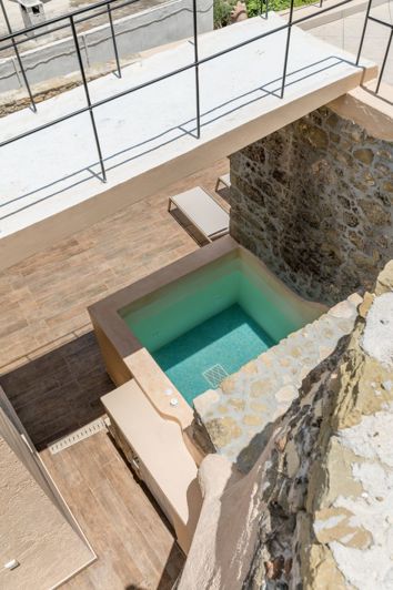 Image No.4-2 Bed House for sale