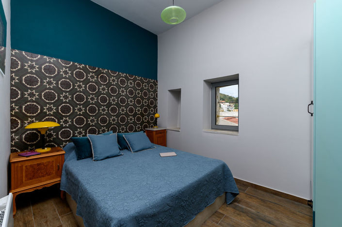 Image No.8-2 Bed House for sale