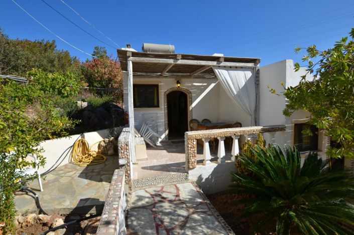 Image No.3-9 Bed Bungalow for sale