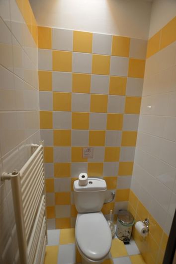 Image No.23-9 Bed Bungalow for sale