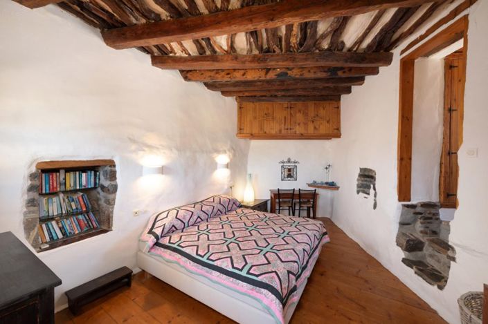 Image No.12-3 Bed Village House for sale