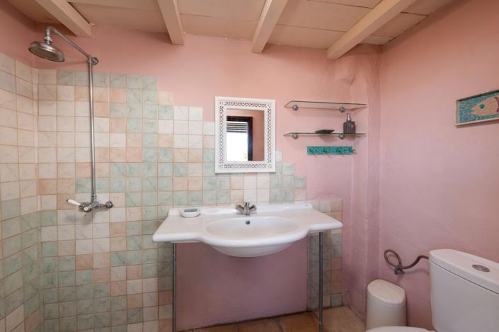 Image No.19-3 Bed Village House for sale