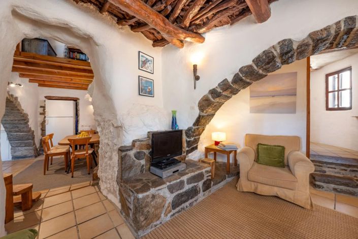 Image No.5-3 Bed Village House for sale