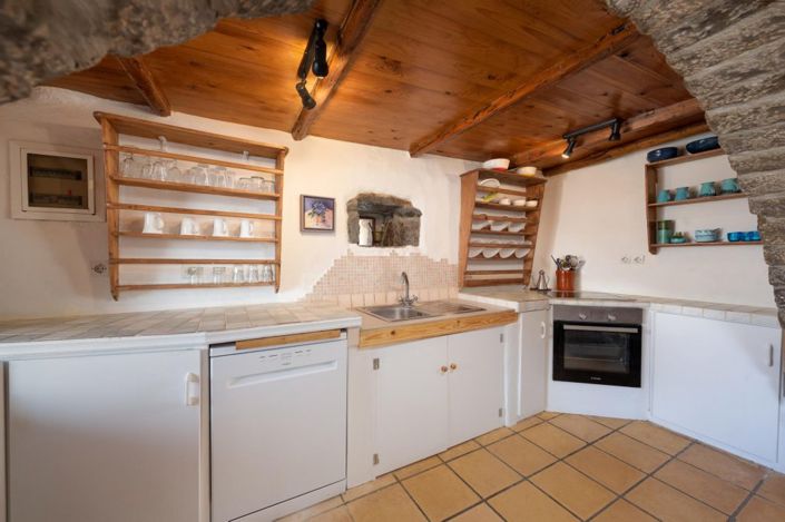 Image No.7-3 Bed Village House for sale