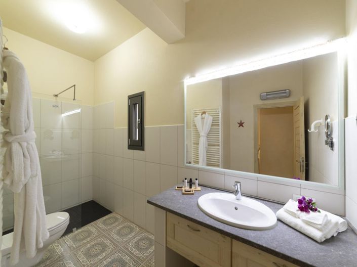 Image No.14-5 Bed Villa for sale