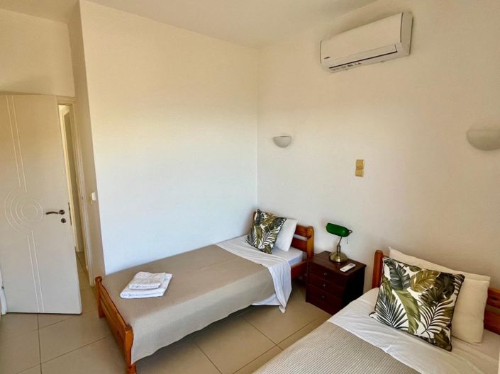 Image No.13-2 Bed Villa for sale