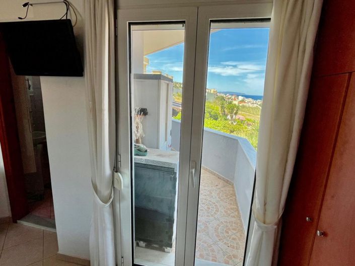 Image No.16-2 Bed House for sale