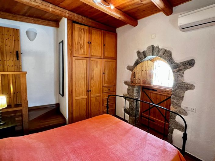 Image No.11-4 Bed House for sale