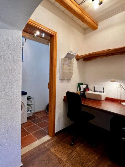 Image No.14-4 Bed House for sale