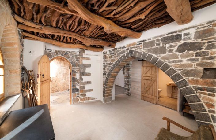 Image No.27-4 Bed House for sale