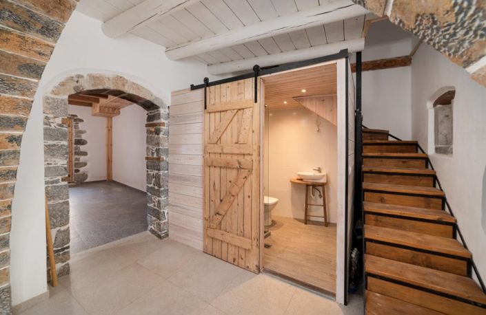 Image No.28-4 Bed House for sale