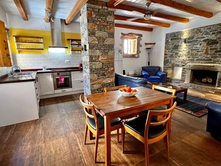 Image No.6-4 Bed House for sale