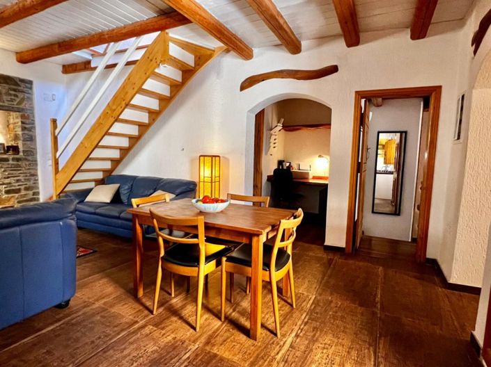 Image No.7-4 Bed House for sale