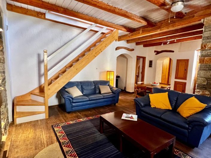 Image No.9-4 Bed House for sale