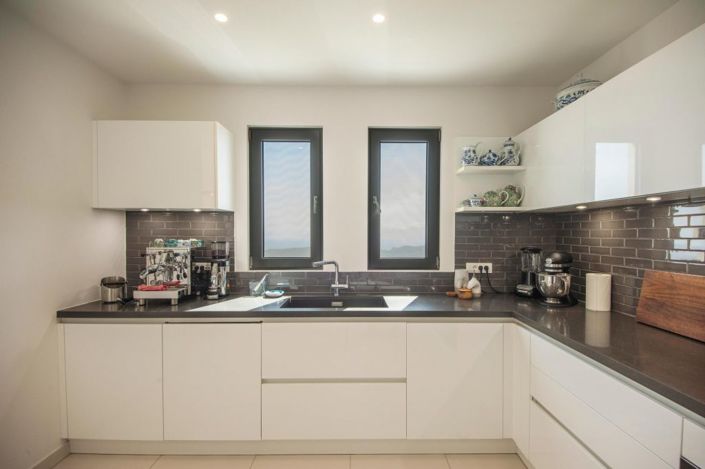 Image No.10-4 Bed Villa for sale